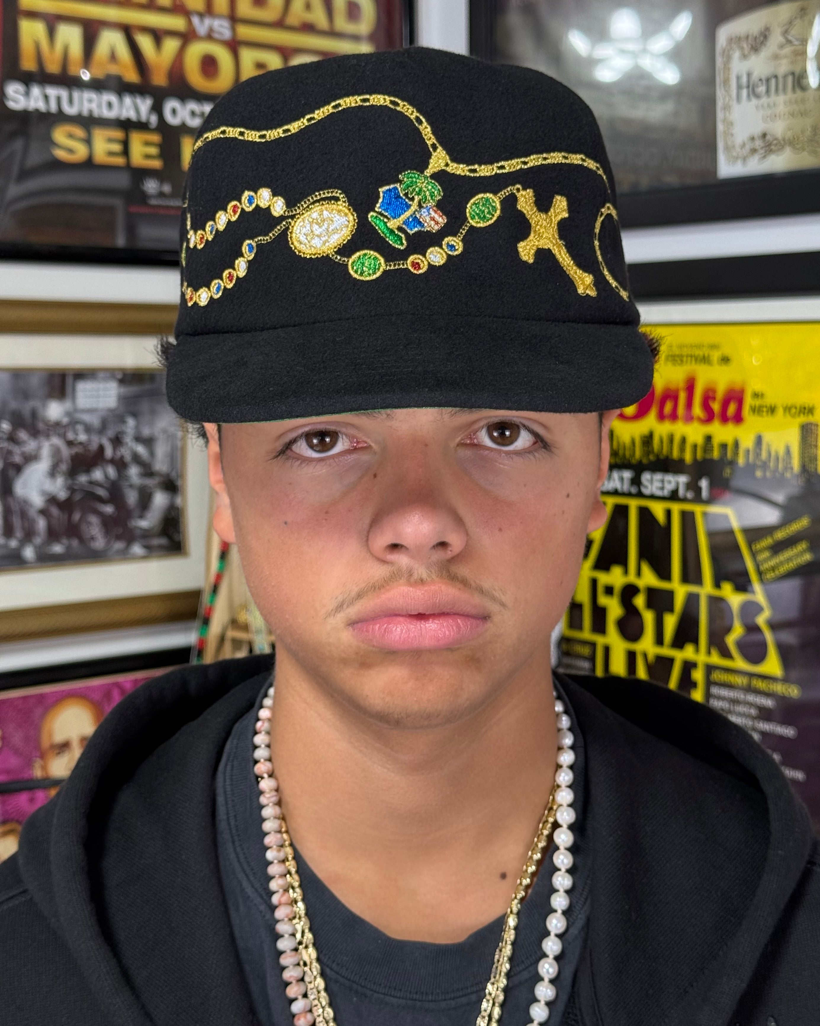 “Dios, Patria y Blin Blin" Cap