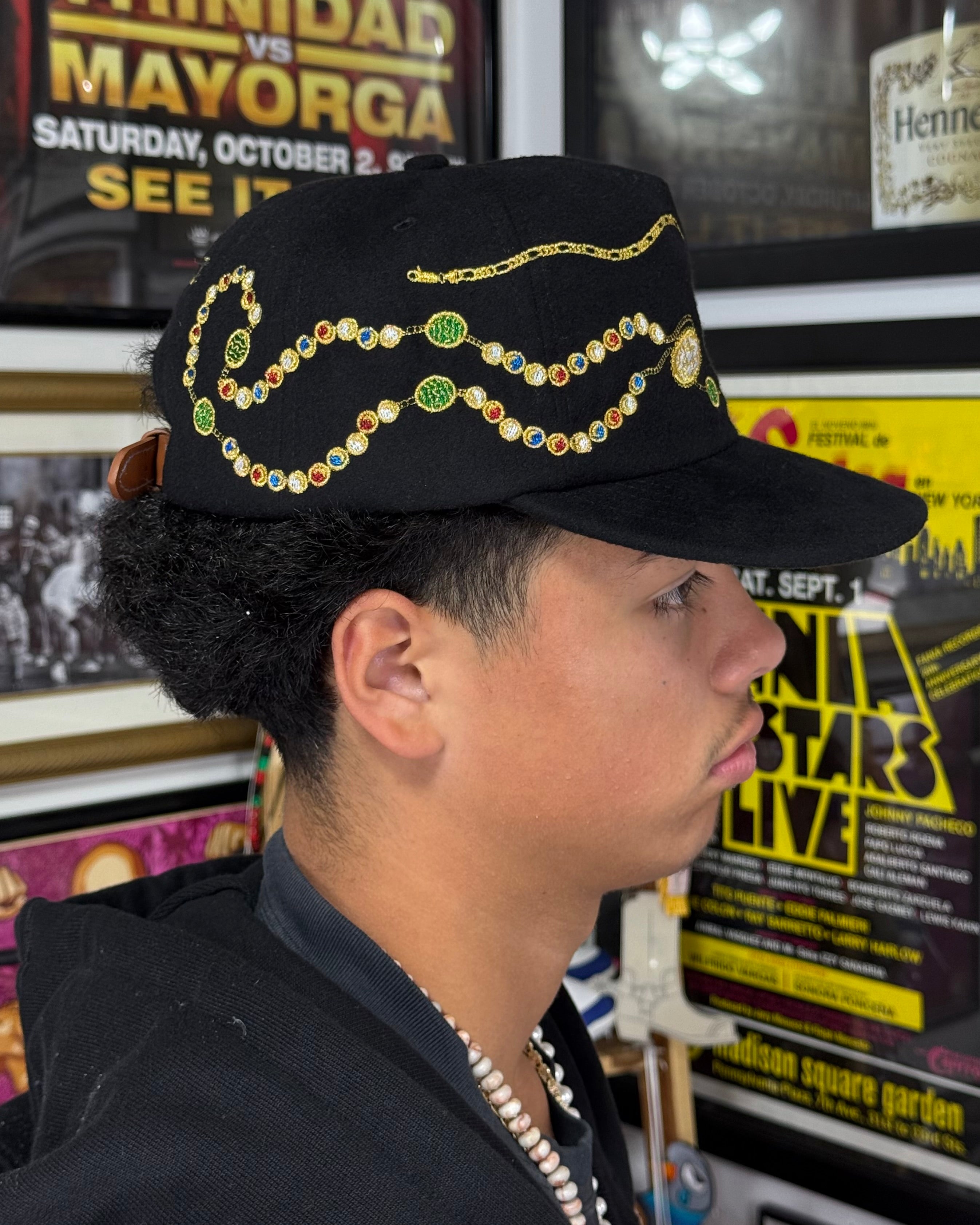 “Dios, Patria y Blin Blin" Cap