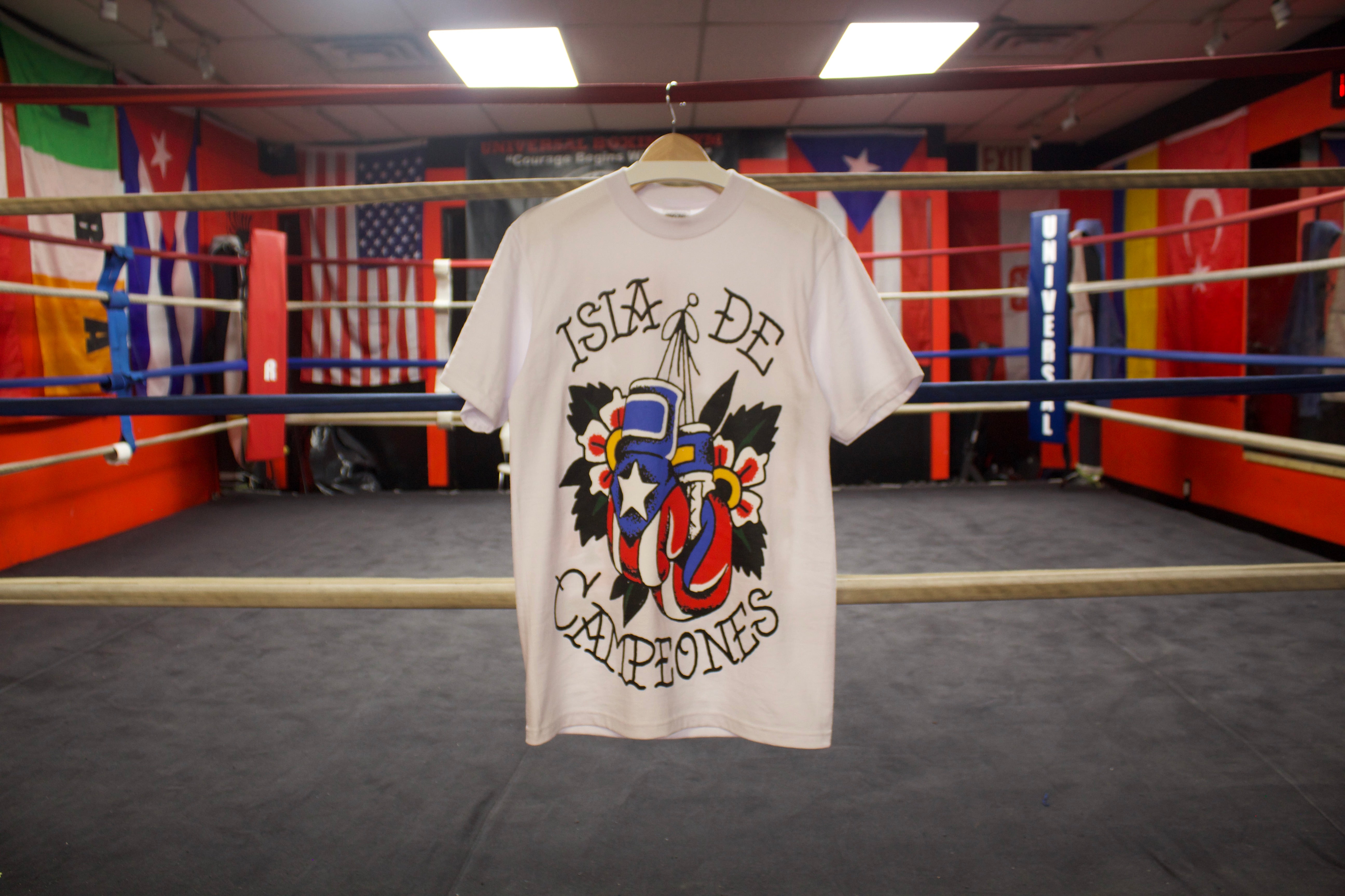 "Isla de Campeones" 7.5 Max Heavyweight Tee
