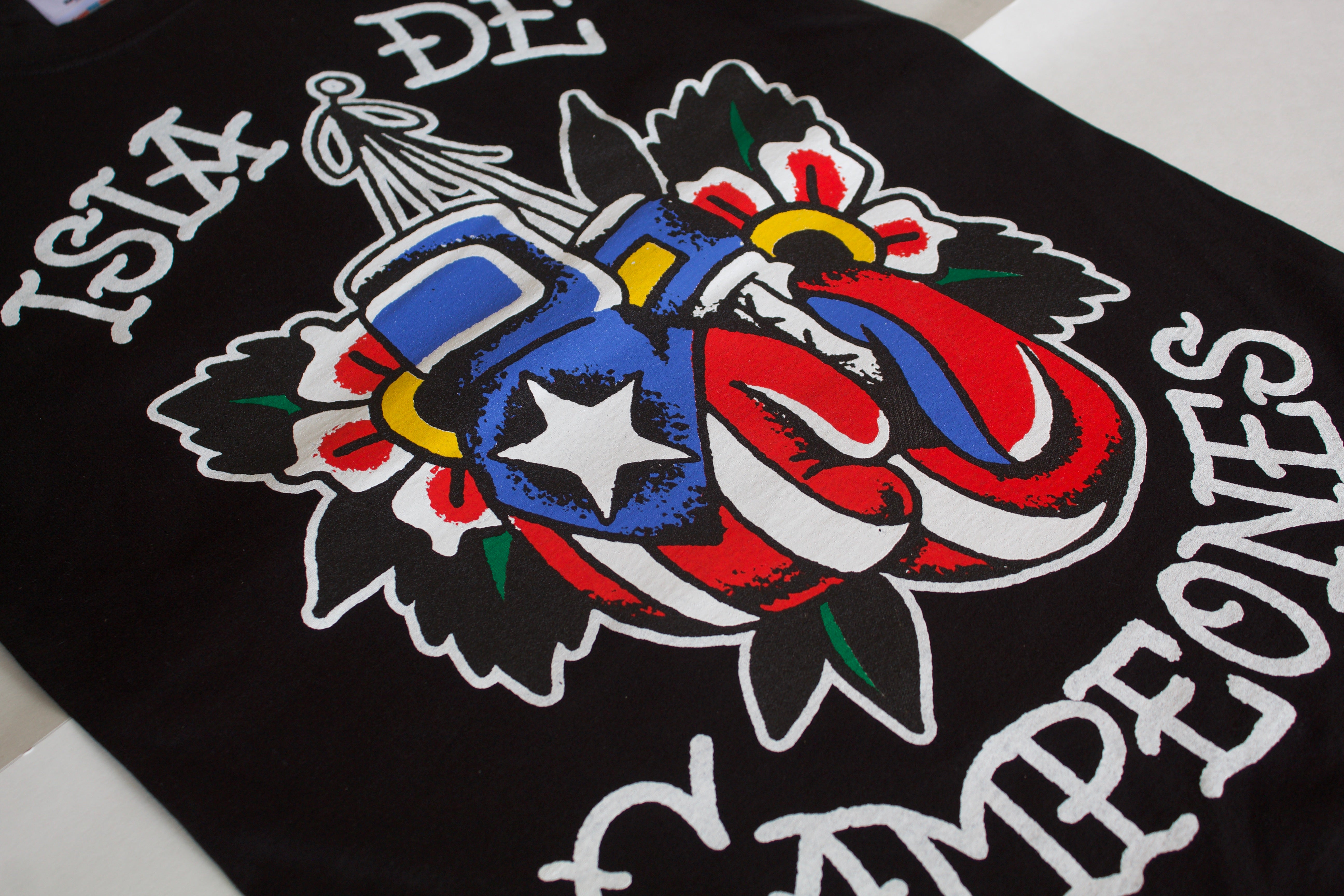 "ISLA DE CAMPEONES" | BLACK | 7.5 MAX HEAVY WEIGHT TEE